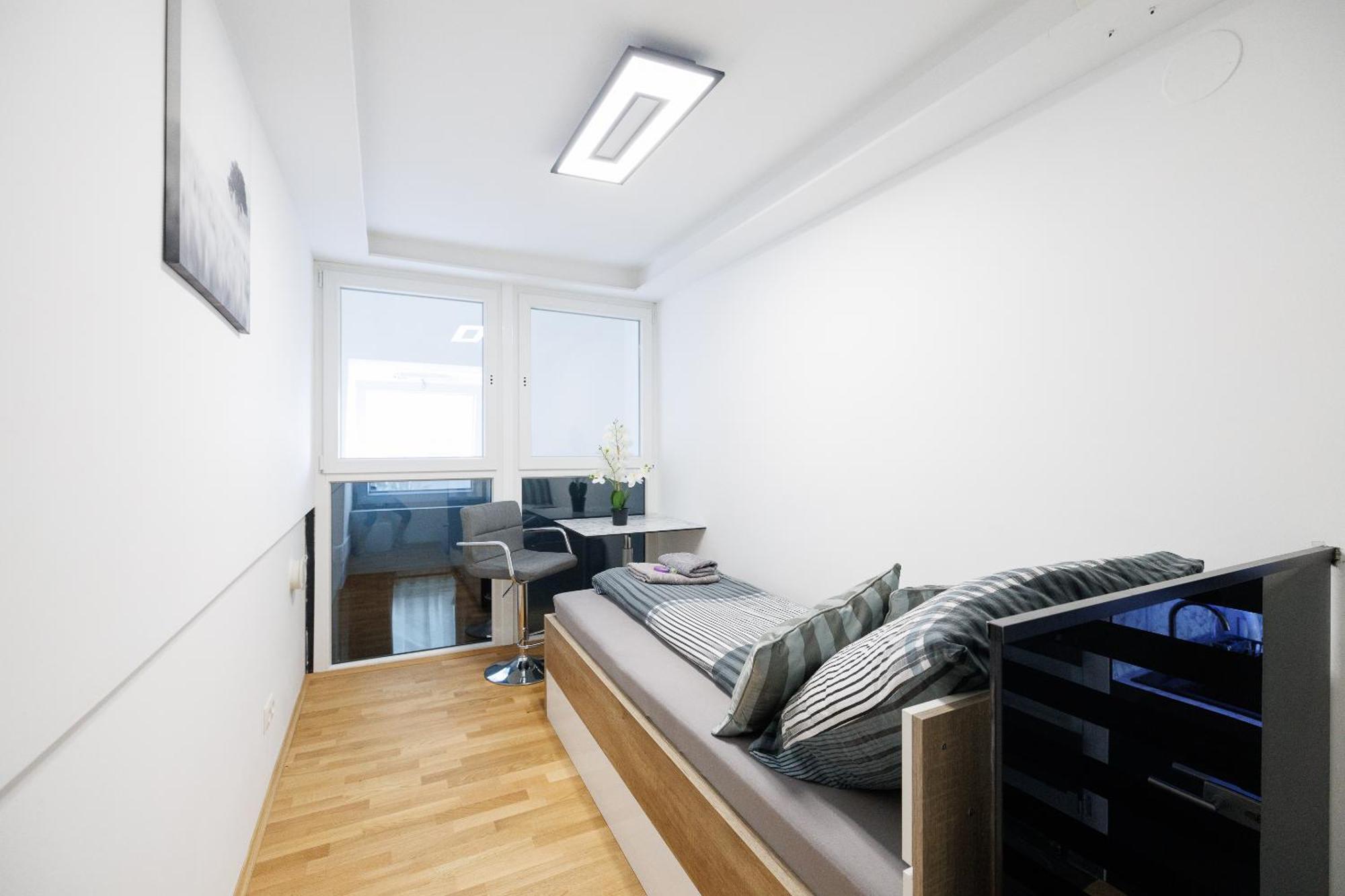 Family Apartment *